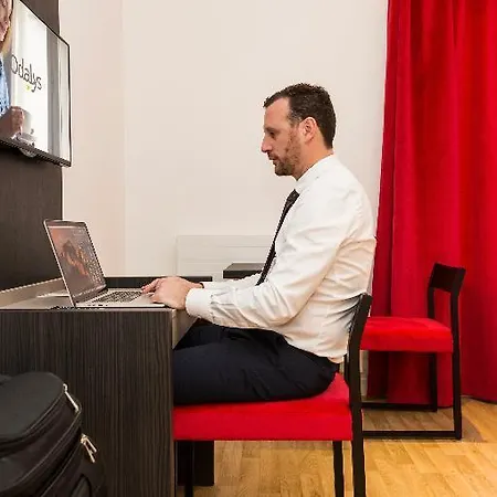 Odalys Montmartre Aparthotel 4*